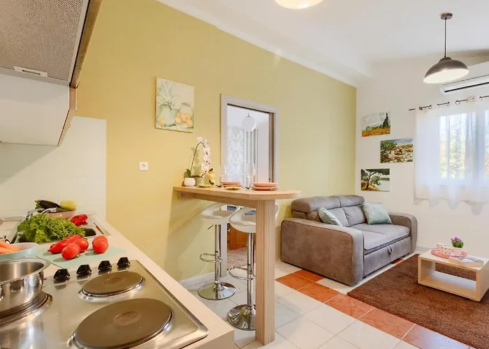 Mir - By Guide 빌라 로비니