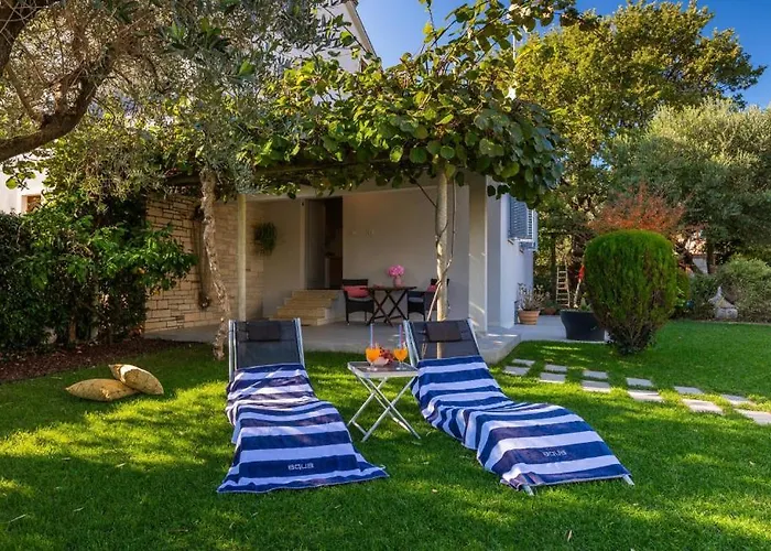 빌라 Mir - By Guide 로비니