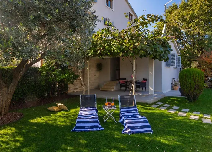 Mir - By Guide Rovinj