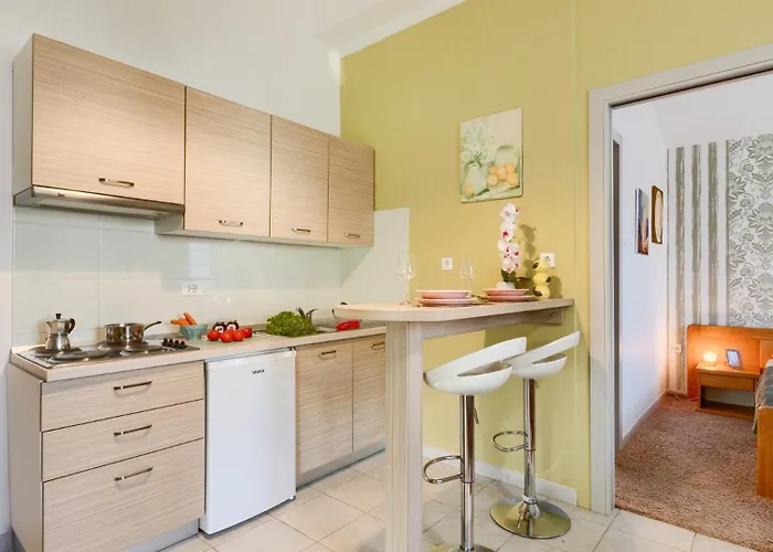 빌라 Mir - By Guide 로비니