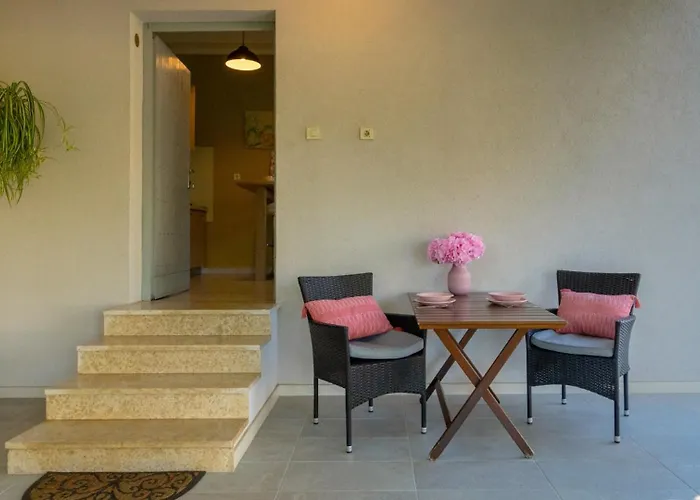 빌라 Mir - By Guide